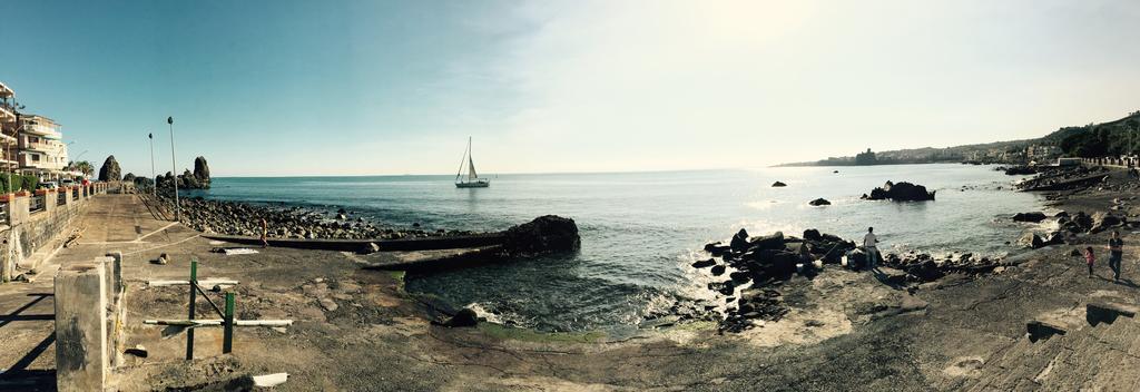 La Scivola Rooms Aci Castello Exterior photo